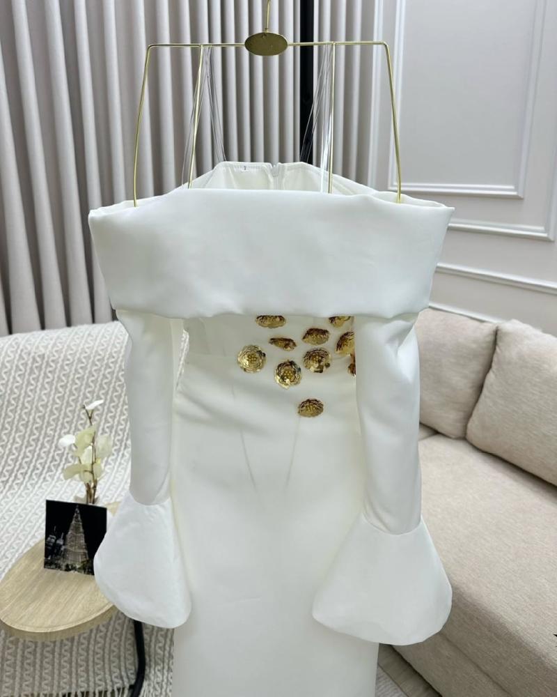 فستان أبيض بتصميم باربي للعيد