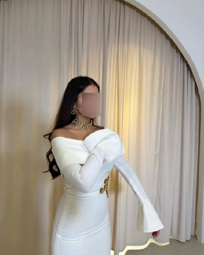 فستان أبيض بتصميم باربي للعيد