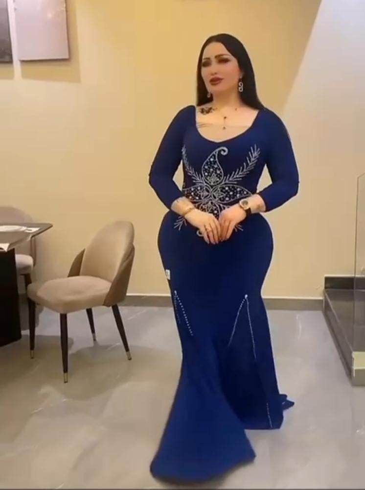 فستان سهره  بتطريز نيلي