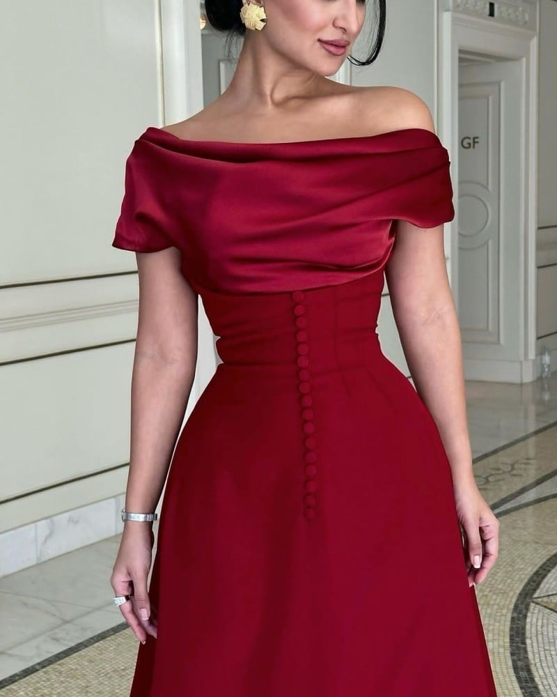 فستان احمر مميز