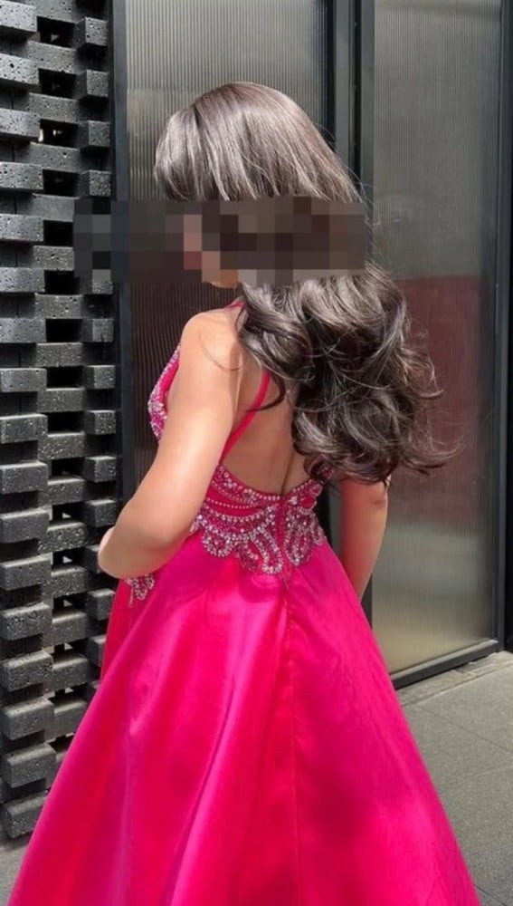 فستان راقي ميكا دو صدرية مطرزة