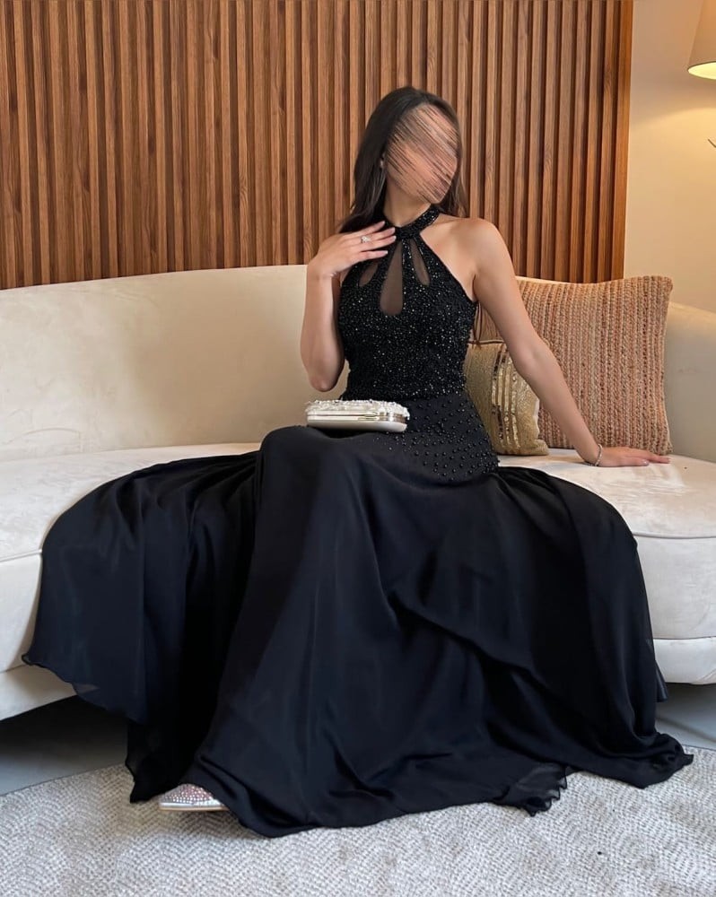 فستان اسود