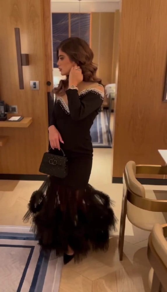 فستان سهرة اسود