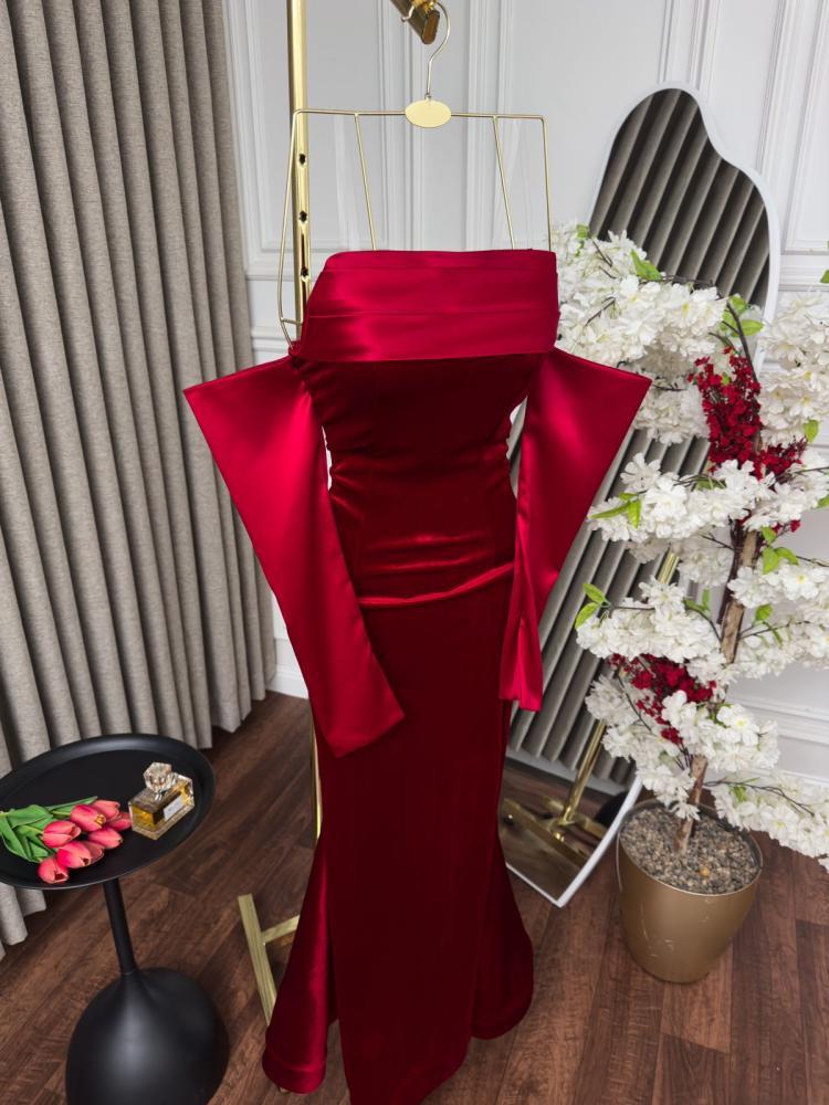 فستان سهره  احمر مخصر بكمام تفته