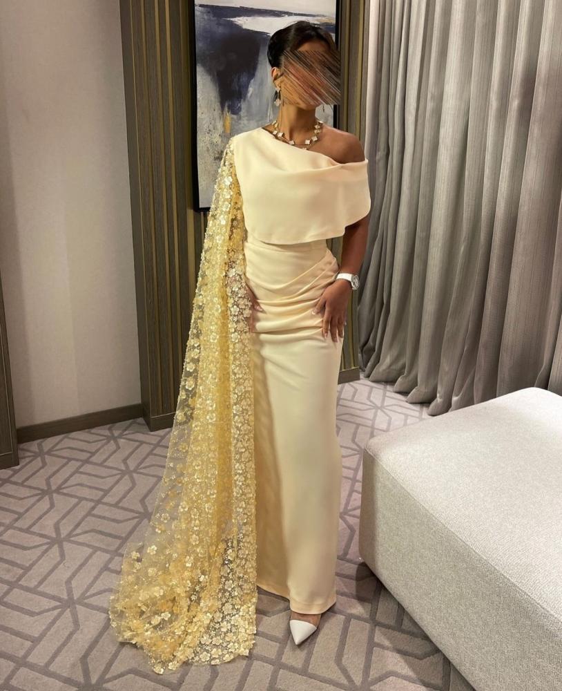 فستان باربي مزين بترتر -فاشن