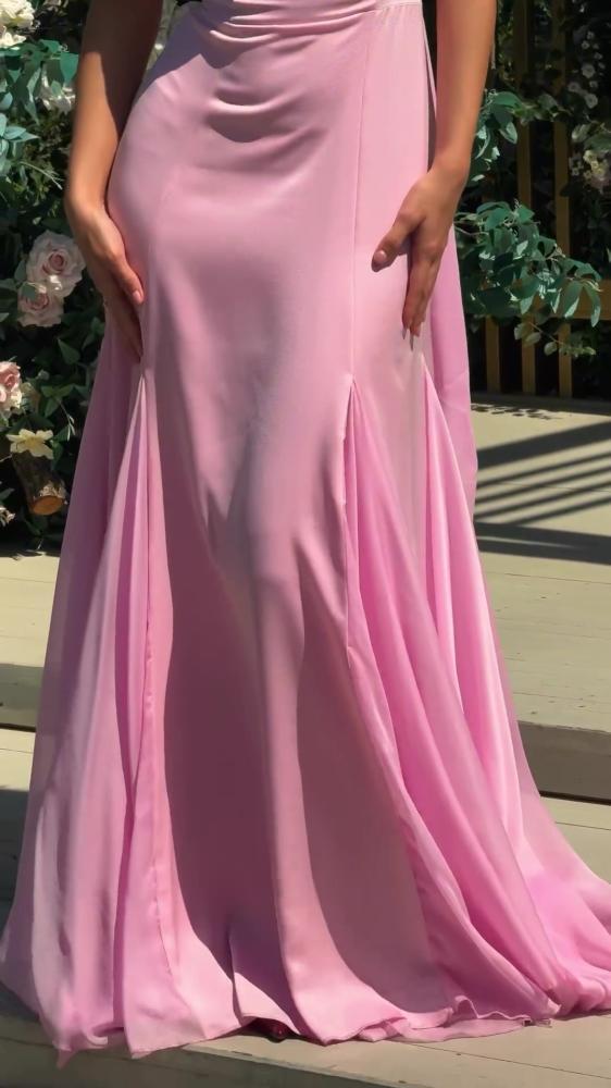 فستان ناعم بخامه الشيفون الأصلي  وبطانه التفته