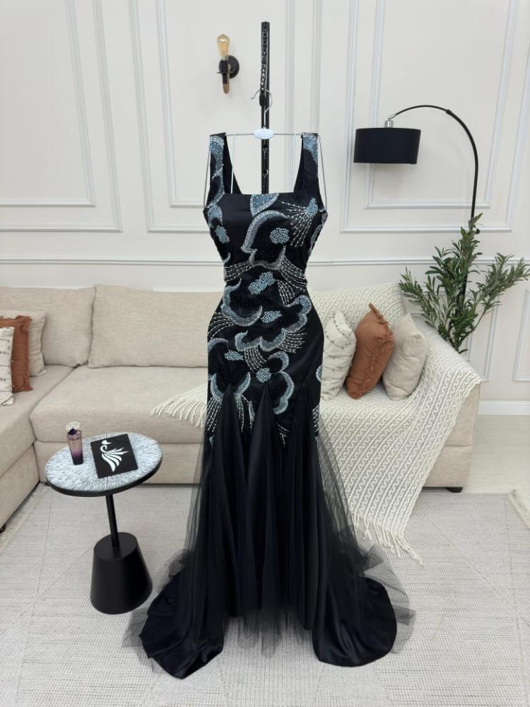 فستان سهره عل تطريز يدوي راقي