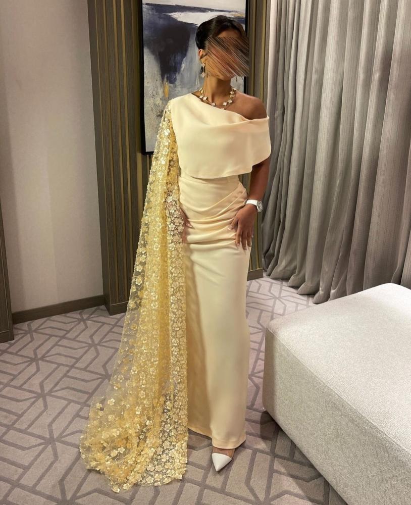 فستان باربي مزين بترتر -فاشن