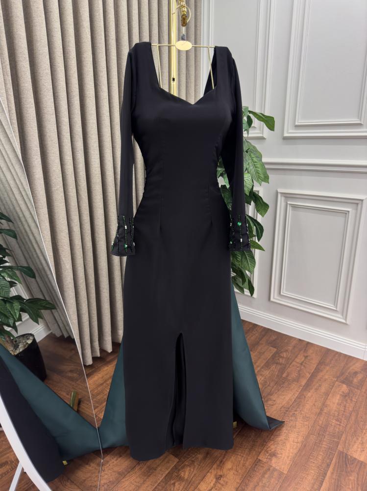 فستان اسود سهره بذيل ميكادو مطرز