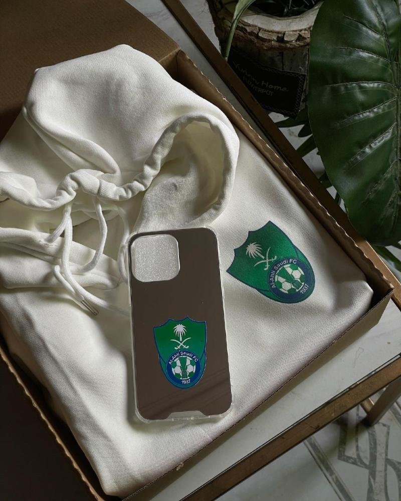 هودي الأندية - ليحتضنك دائمًا