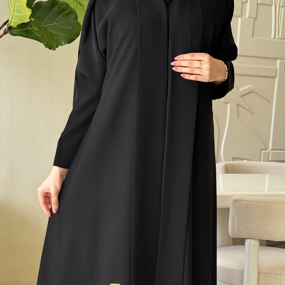 عبايه فخمه باللون الاسود