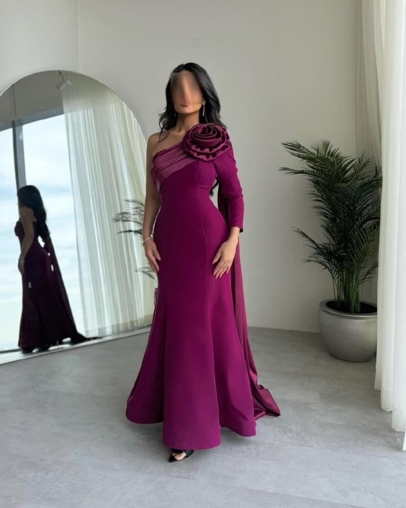 فستان فوشي فخم بشال طويل