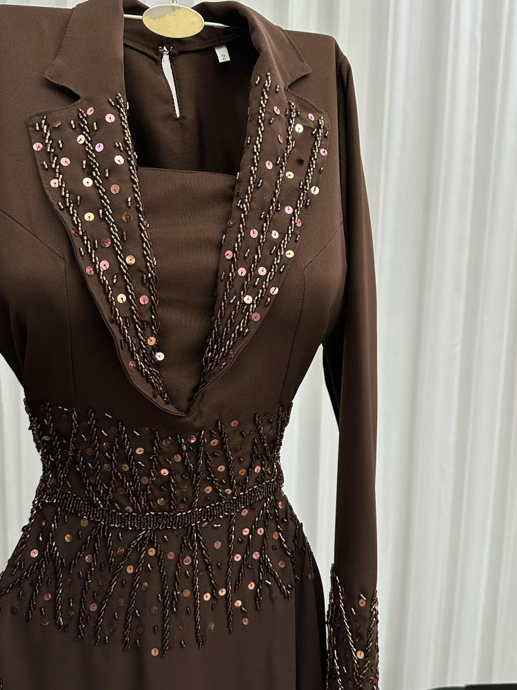 فستان سهره بني مطرز راقي