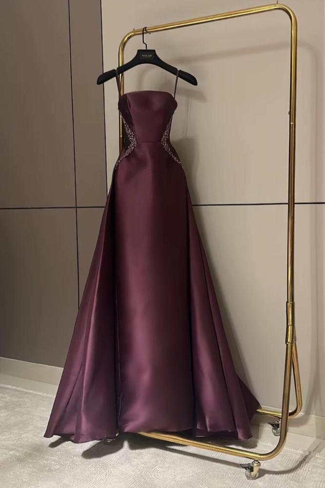 فستان سهره توب مزين بالخرز باللون الخمري