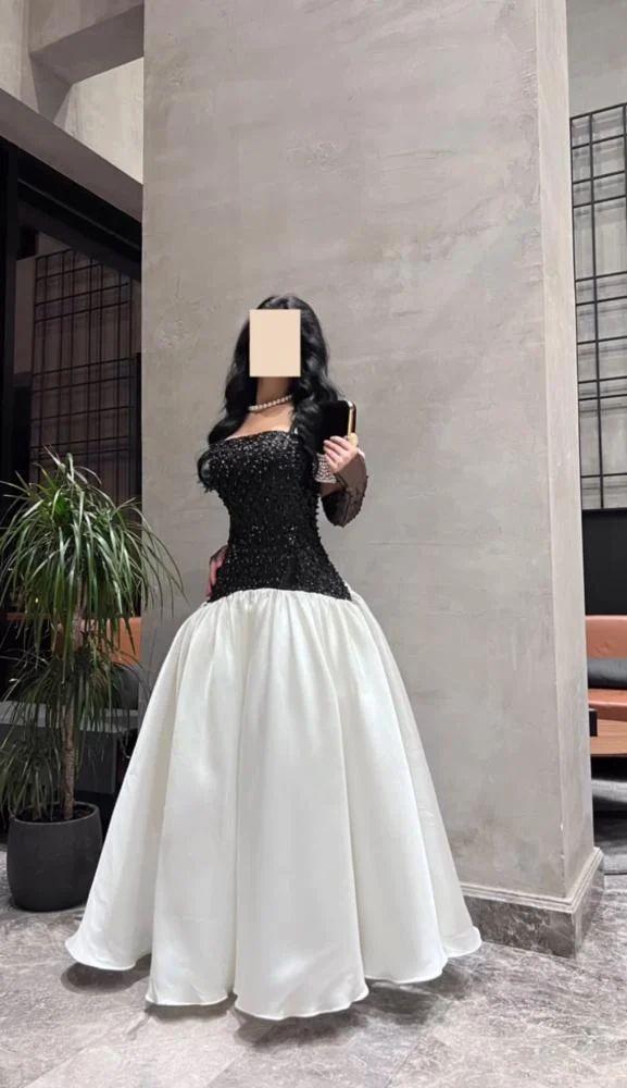 فستان سهرة اسود على ابيض ميكادو + تطريز لولو