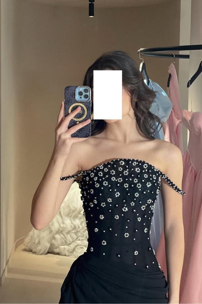 فستان سهره مزين بفصوص كريستال راقيه