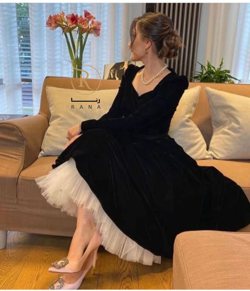 فستان مخمل اسود