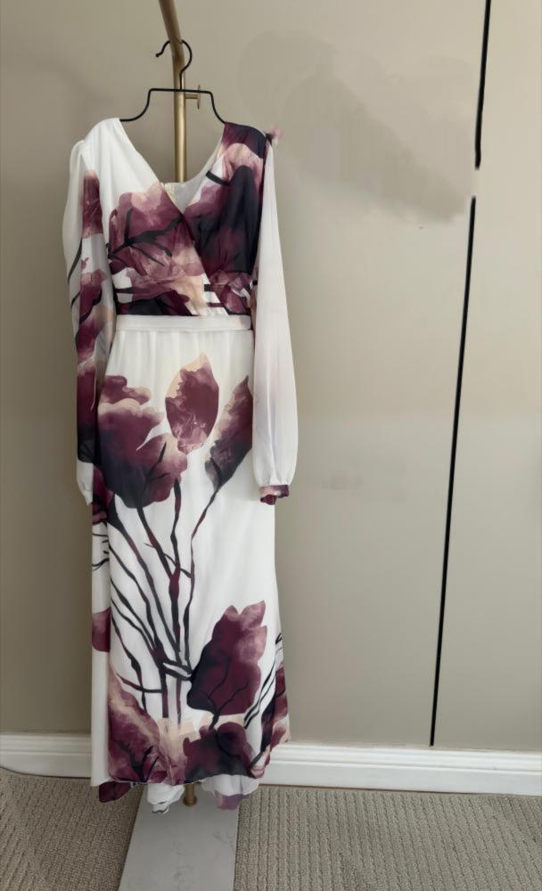 فستان العيد بأكمام طويله فخمه جدا