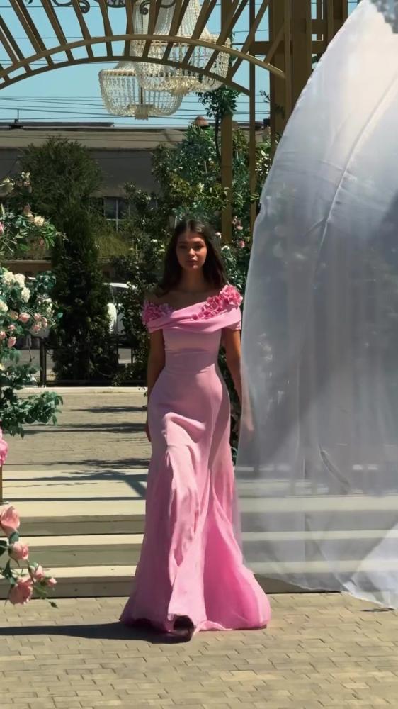 فستان ناعم بخامه الشيفون الأصلي  وبطانه التفته