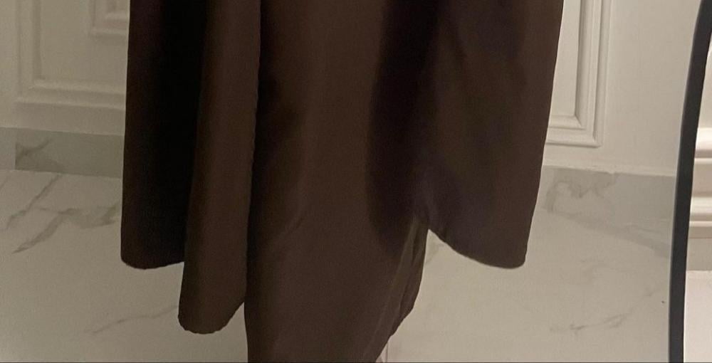 فستان بني ساتر و طويل و فخم