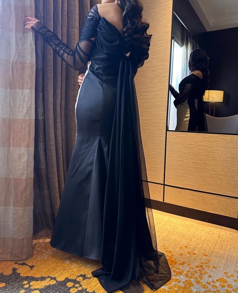 فستان ابيض واسود كلاسيكي انيق