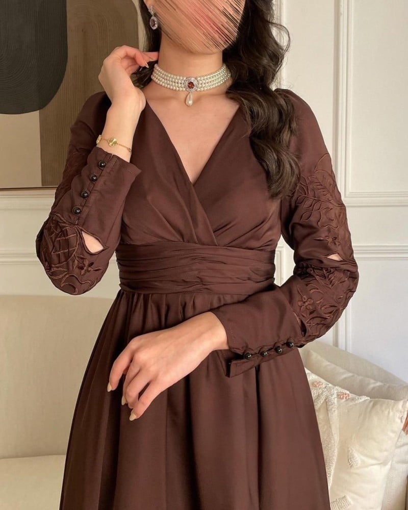 فستان سهرة ميد لون بني