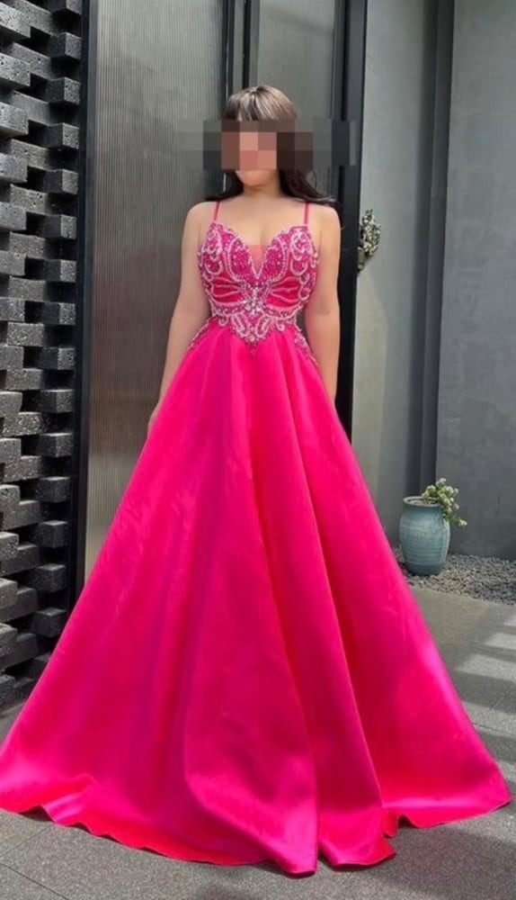 فستان راقي ميكا دو صدرية مطرزة