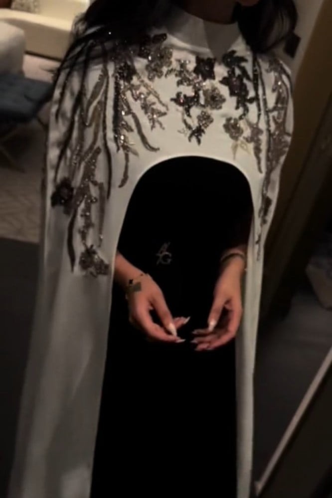 فستان كريب على تفته تطريز يدوي