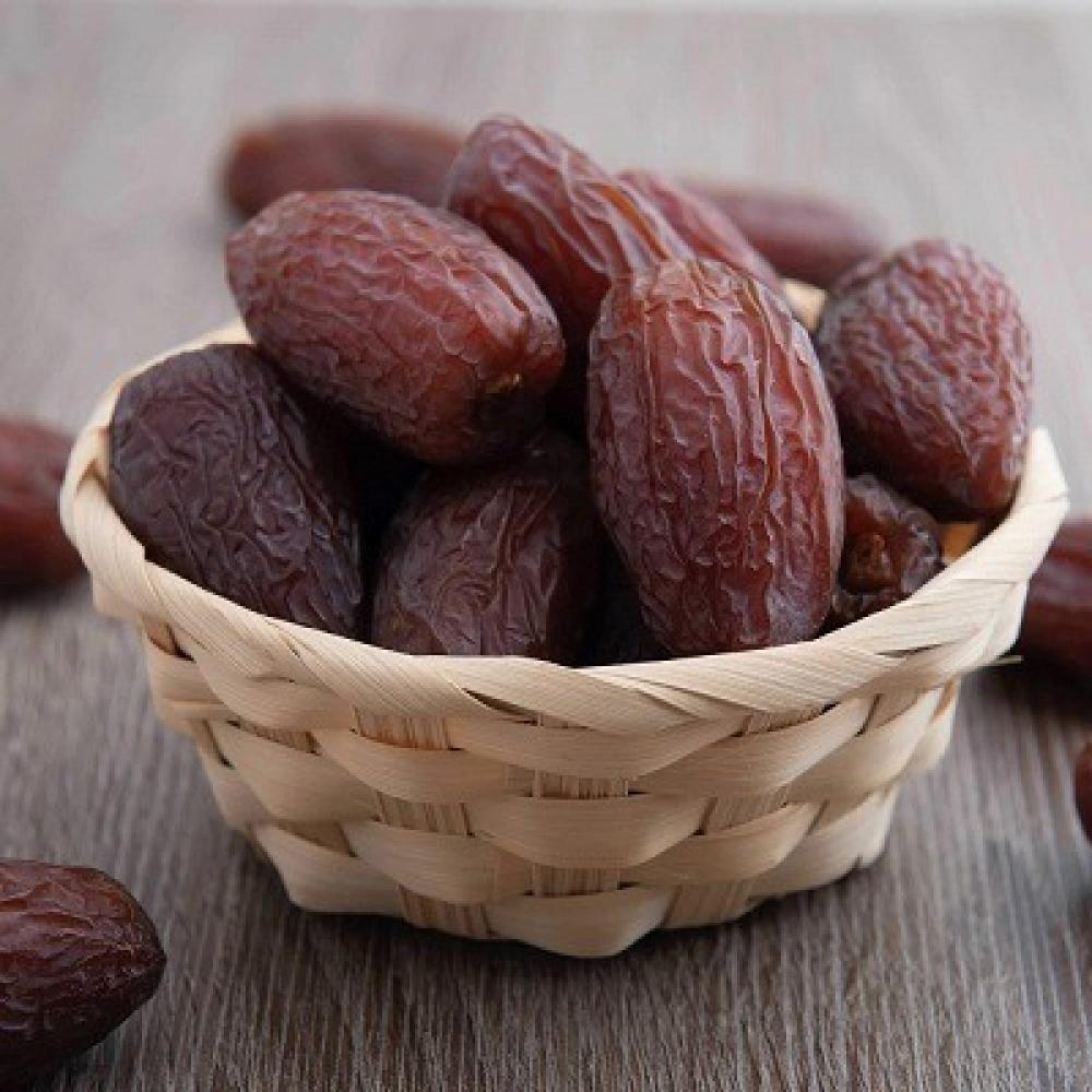الفرق بين التمور الرطبة والجافة – أيهما أفضل لك؟