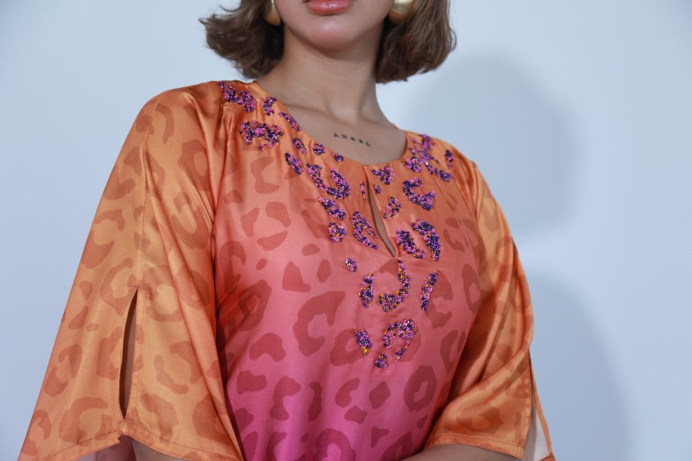 قفطان حرير مطرز