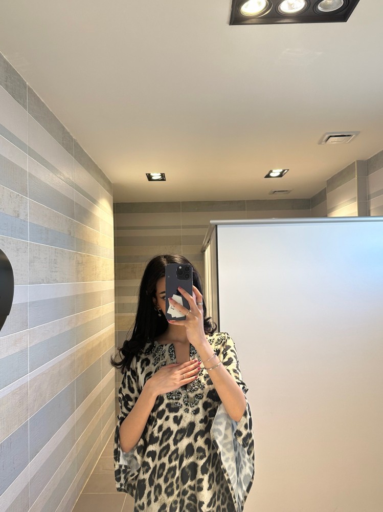 قفطان حرير مطرز