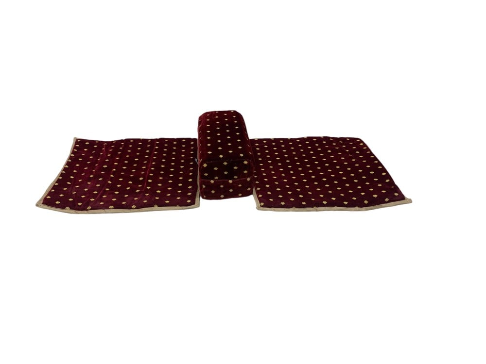 بساط مبطن مع مركا