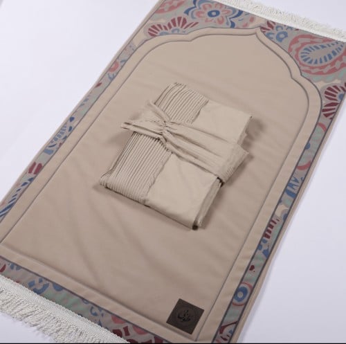 طقم سجادة مخمل مع شرشف طرحه