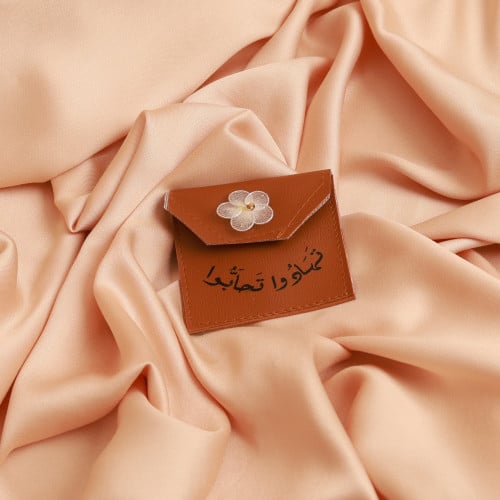 محفظة جلد مع مبخرة (12 حبة) -بني