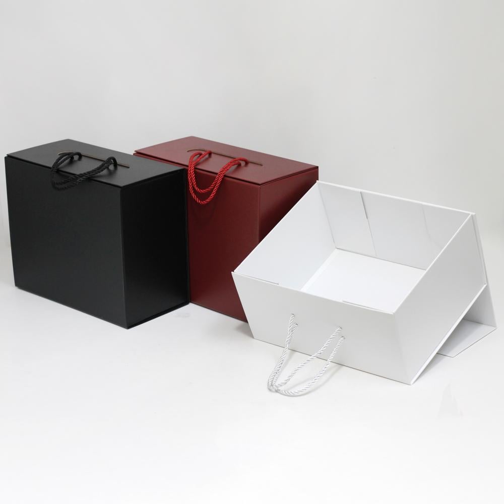 صندوق هدايا بمقبض حبل