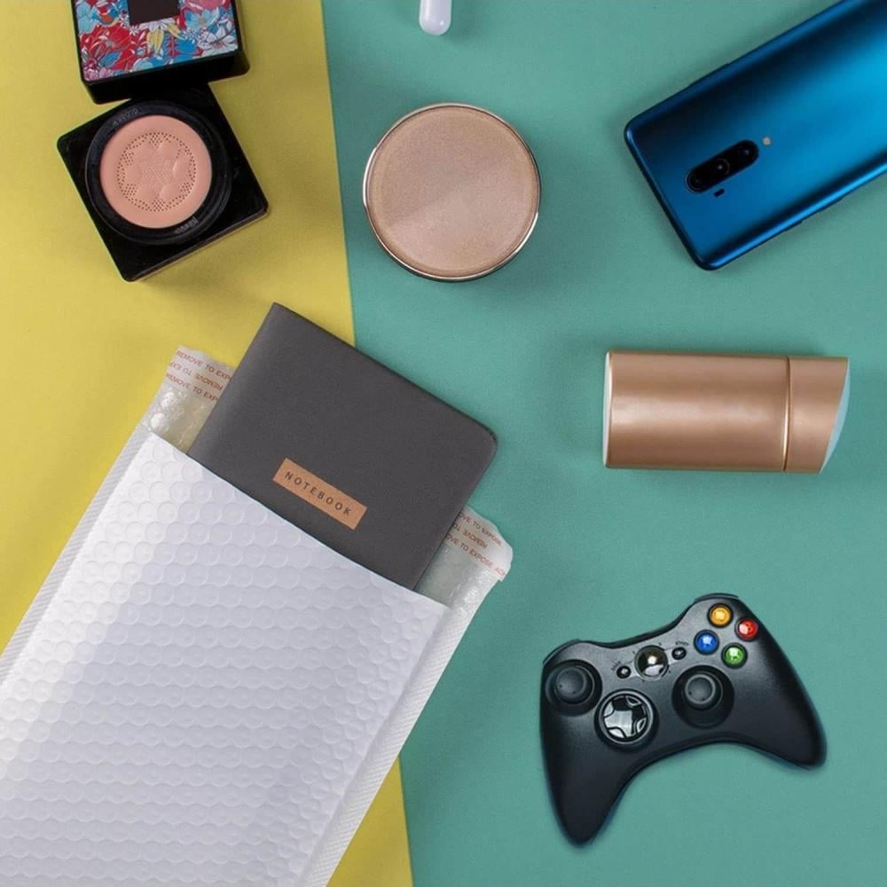 ما الفرق بين أكياس الشحن القابلة لإعادة التدوير والعادية