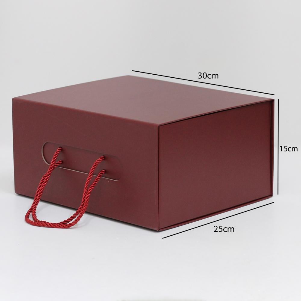 صندوق هدايا بمقبض حبل