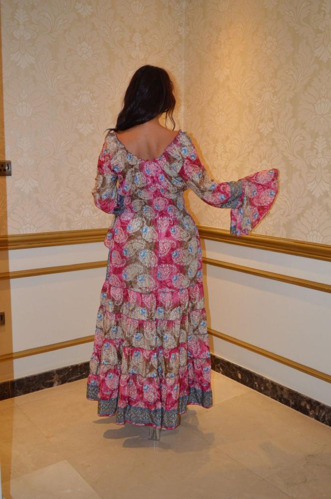 فستان  راج محل سحر الشرق في كل تفصيلة