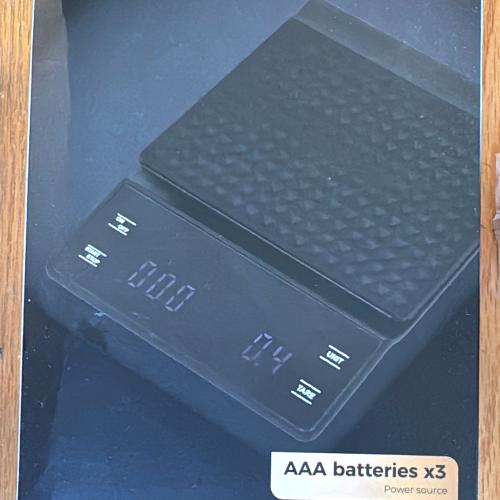 ميزان قهوة أسود ديجيتال مع مؤقت