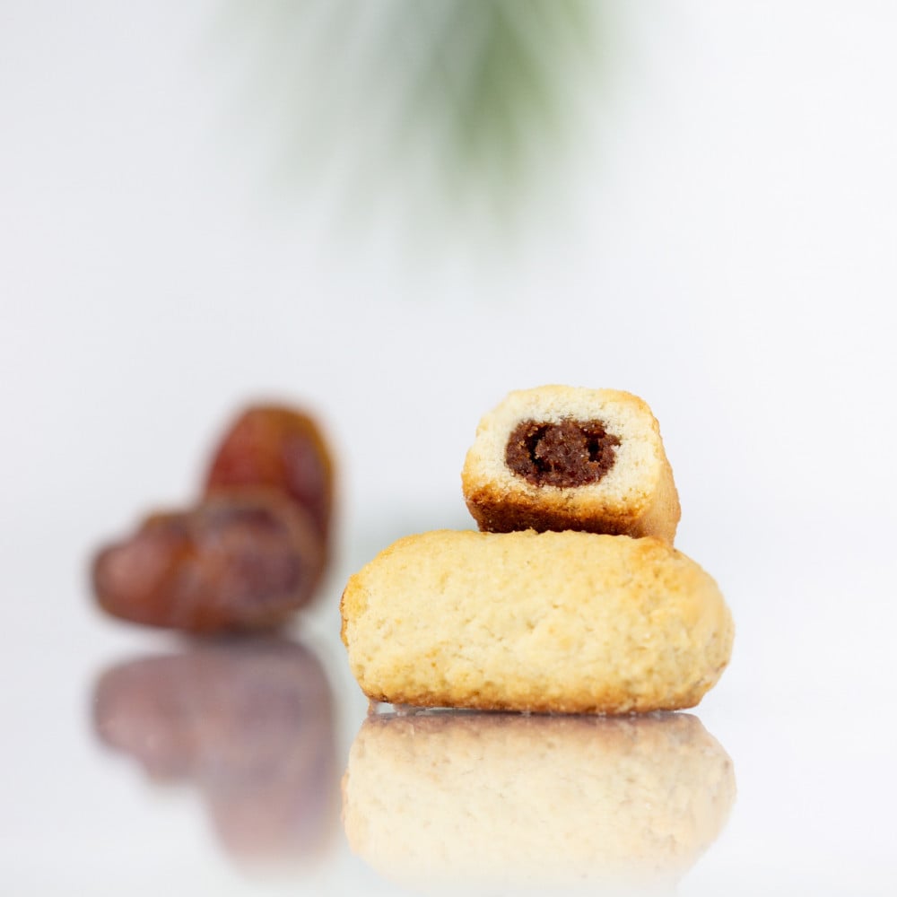 كرتون معمول التمر