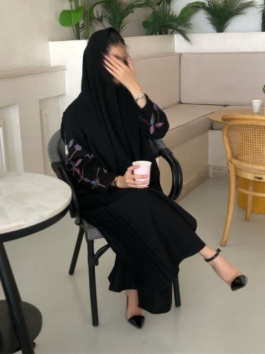 عباية ورود