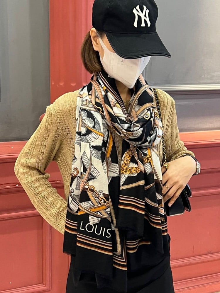 Scarf Louie V Hat Set Louis Vuitton Metallic Scarf Wool Scarf