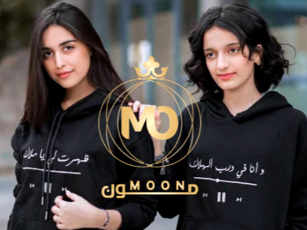 بلوفرات شتوية للبنات: أيهما تختارين – الصوف أم الكشمير؟