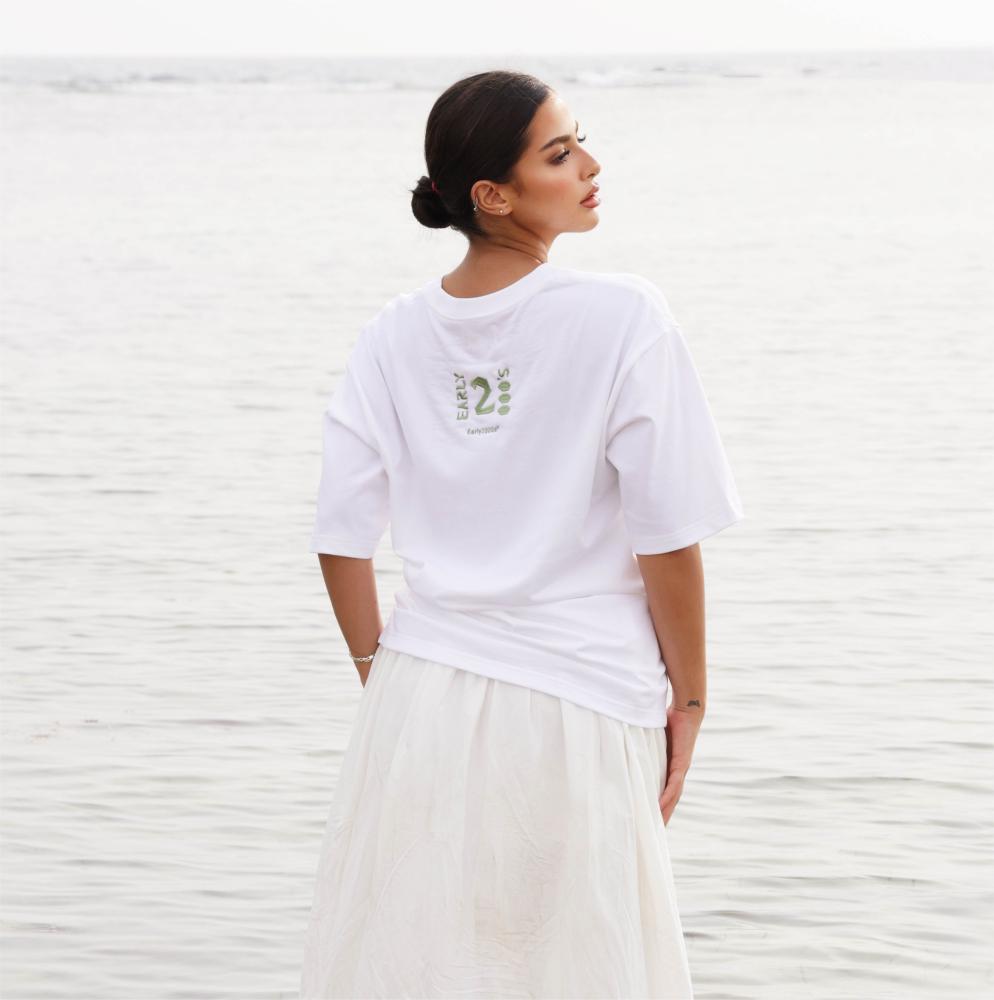 Oversized T-Shirt “ قيـظ سيزن " – White