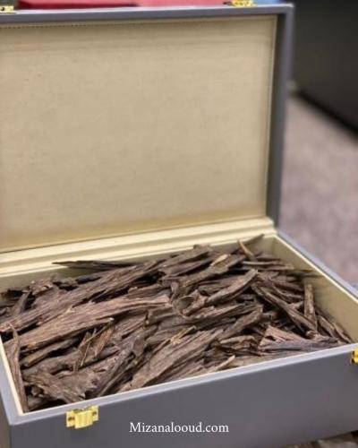 عود هندي سيوفي طبيعي