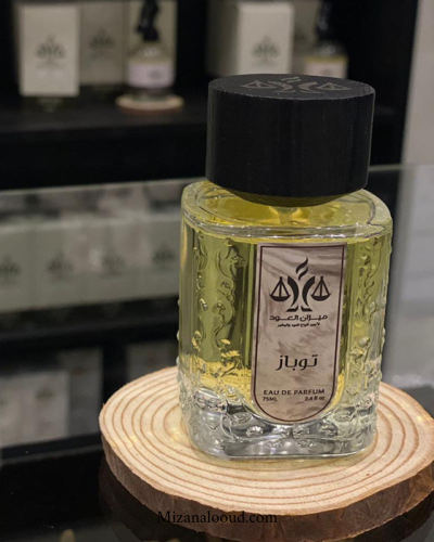 عطر توباز