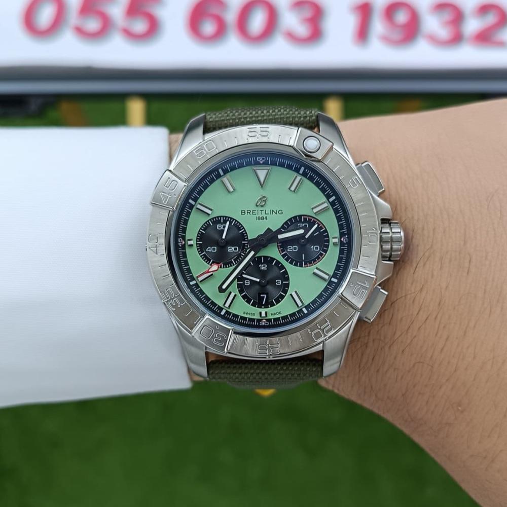 ساعة بريتلينج افنجر سراميك