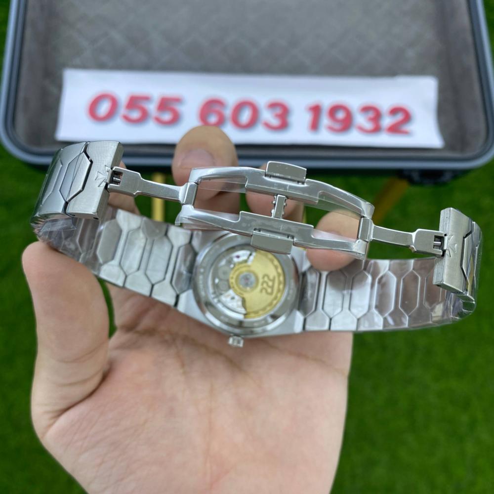 ساعة فاشرون كوستنتاين 222