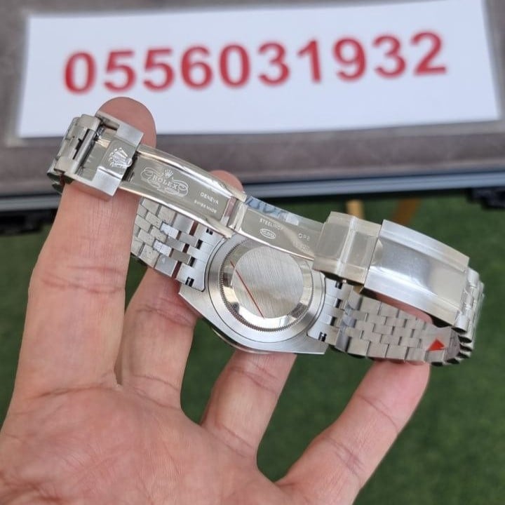 ساعة رولكس جي ام تي باتمان