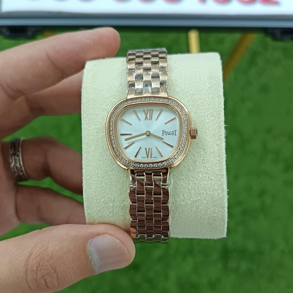 ساعة بياجيه سيكستي